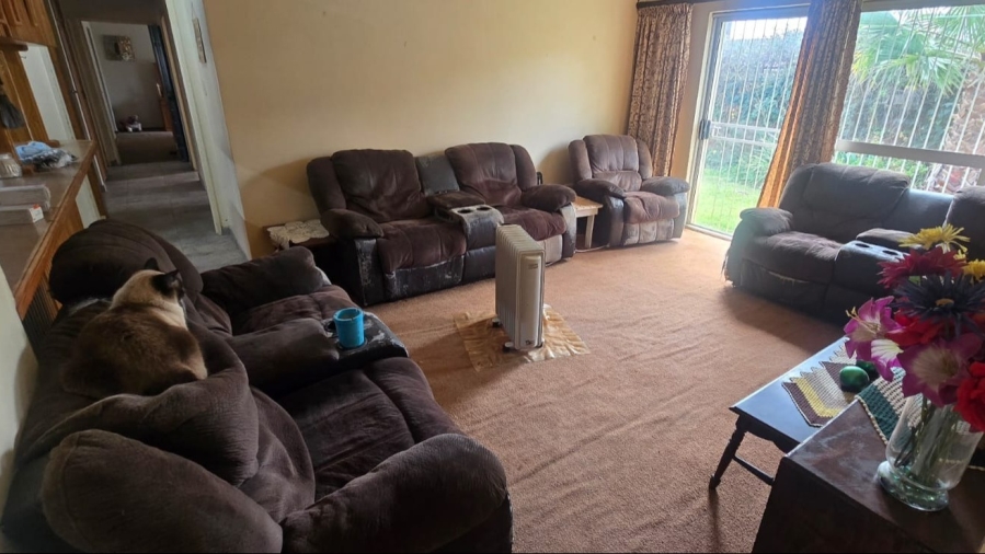 4 Bedroom Property for Sale in Koffiefontein Free State